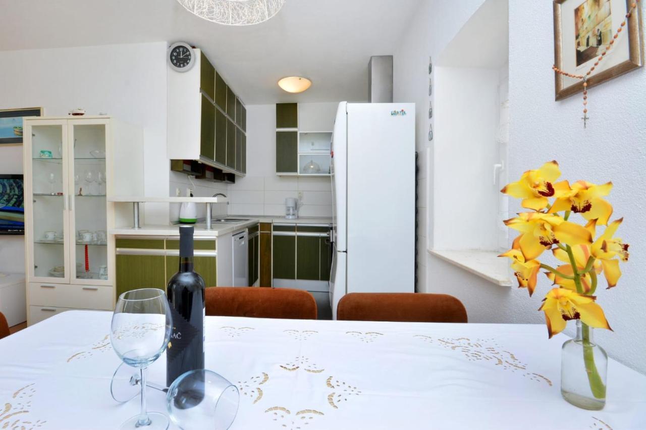 Appartamento Apartman Vanda Podstrana Esterno foto